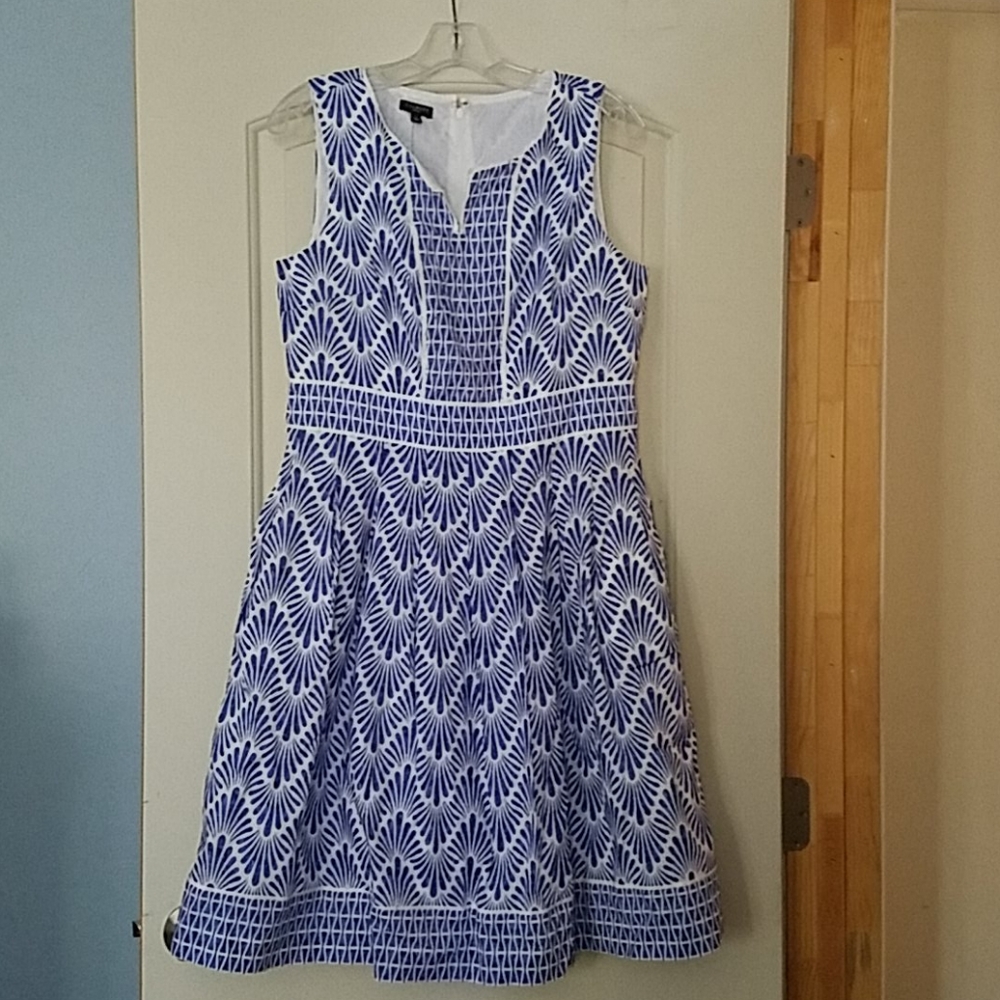 White/blue border print dress